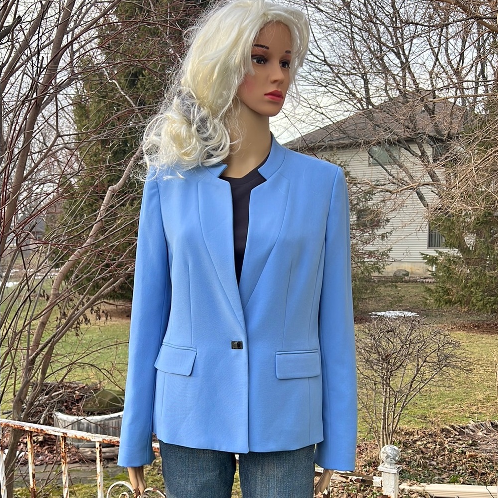 Kasper Women’s Sky Blue Blazer - Classic Workwear Jacket, size 6